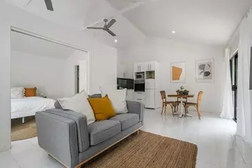 Your Luxury Escape   Little Farm Cottage 1