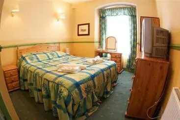 Radstock Hotel Near Bath