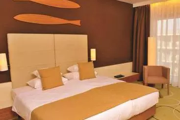 Hotel Velence Resort & Spa