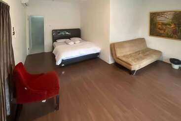 Hotel Reddoorz Plus @ Megamendung Puncak 2