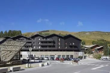 هتل آپارتمان Résidence Néméa Le Hameau   Les Deux Alpes