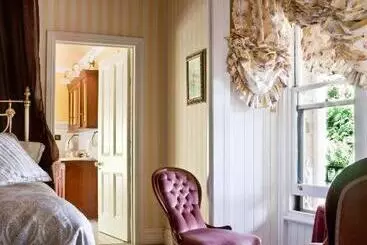 Bed and Breakfast Burnbank
