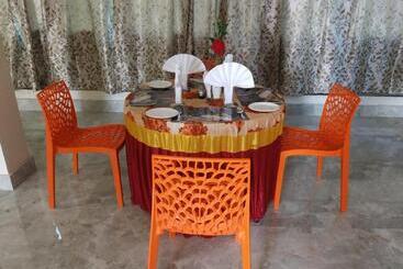 Hotell Utsav Grand By Chocolate Inn