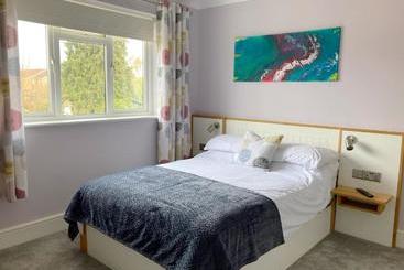 تختخواب و صبحانه Orchard House