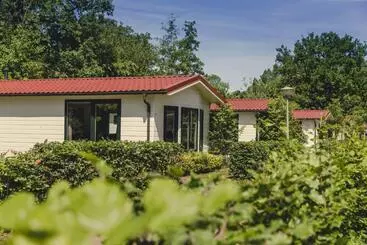 リゾートホテル Bungalette Sauna 6p