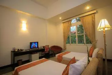 בית מלון כפרי Frangipani Villa-90s