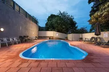 Отель Horizon Holiday Apartments