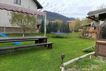 ペンション Casa Câmpulungeană