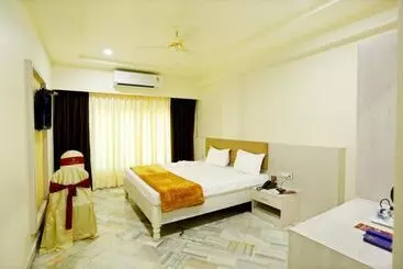 Hotelli Swagath Grand Miryalaguda