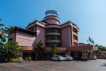 Hotelli Kallada Regency