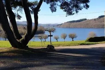 Aamiaismajoitus (B&B) Les Tables Aux Vaches Raviège