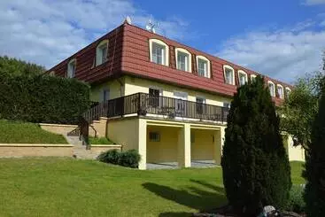 Majatalo Penzion Kamejk