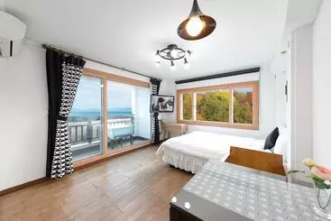 Gangneung Undukmaru Pension