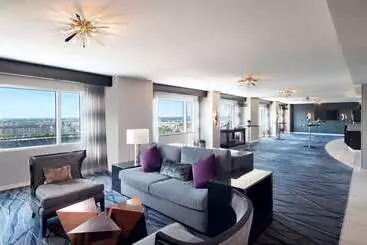 فندق Hilton Baltimore Inner Harbor