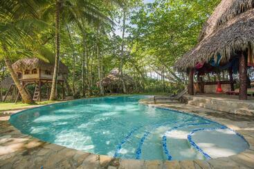 Natura Cabana Boutique Hotel & Spa By Mint