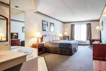 Hotel Rodeway Inn & Suites Milwaukee Airport