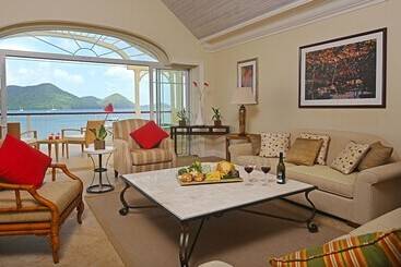 هتل The Landings Resort & Spa