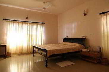 Hotel Coconut Bay Beach Resort