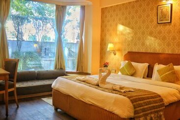 Dee Marks Hotel & Resorts