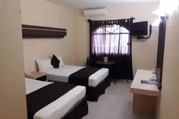 فندق Miramar Inn