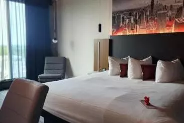 Grand Times Hotel Laval   Centropolis