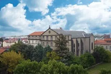 هتل آپارتمان Residhome Clermont Ferrand Gergovia