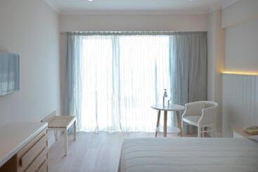 בית מלון כפרי Sunrise Gardens Apart