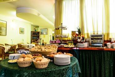 هتل Villa Adriana