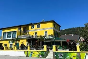Bed and Breakfast Johnys Jungle