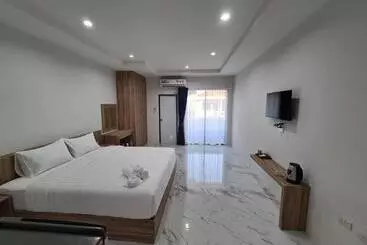 Hotel Nub Thong Residence