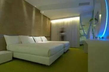 هتل A Point Arezzo Park