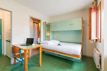 Апарт-отель Cerise Nantes La Beaujoire