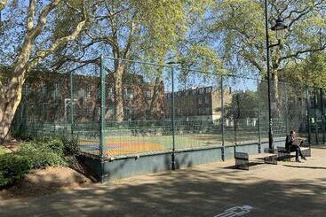 هتل The Rokxy Townhouse   Kings Cross