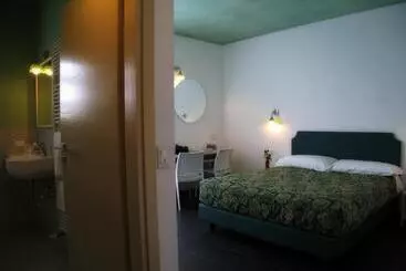 호텔 6 Porte Guesthouse