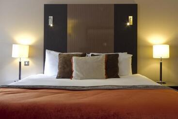 호텔 De Vere Latimer Estate