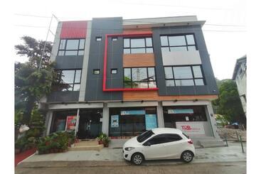 Hotelli Capital O 811 Tri A S Building