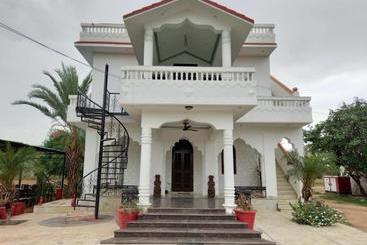 فندق Jawai Dam Stay