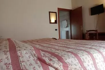 Hotel Agriturismo Raimondi Cominesi Amilcare