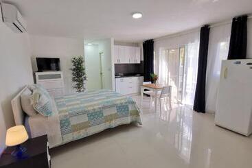 מלון דירות Sol Caribe Suites   Playa Los Corales   Beach Club, Wifi, Swimming Pool