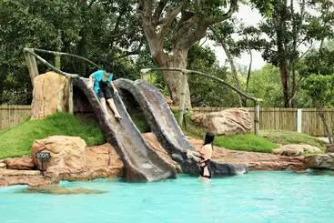 Hotel Dugong Village Green