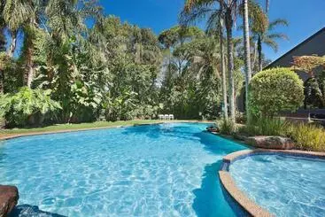 酒店 Checkers Resort