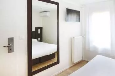 Brit Hotel Essentiel Reims Taissy