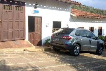 הוסטל Casa Lanu Hostal