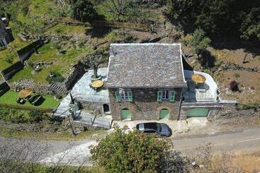 بنسيون U Castellu Di A Sulana