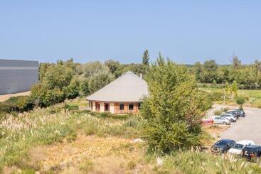 B&b Hotel Saint Martin De Crau Alpilles Camargue