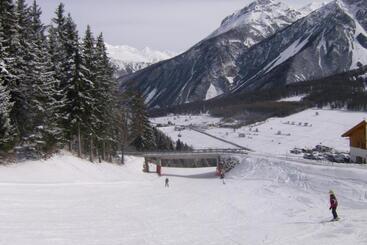 מלון דירות Panorama Lodges Plagött