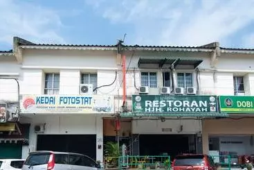 Oyo 1224 Hotel Hajah Rohayah