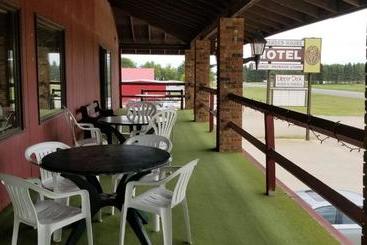 Alexander House Motel