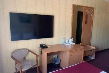 Hotel готельна ресторація україночка