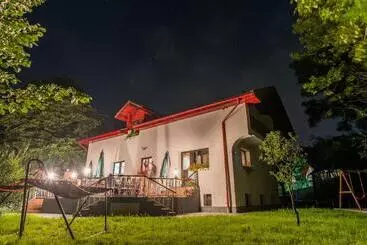 Aamiaismajoitus (B&B) Casa Din Plai